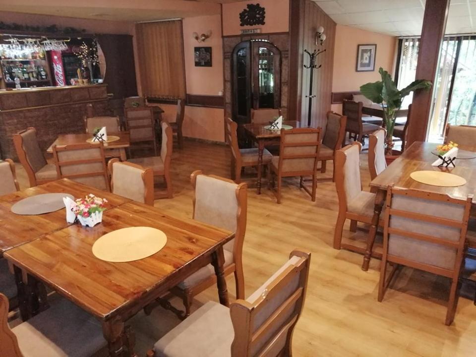 Хотел Омега Stara Zagora Luaran gambar